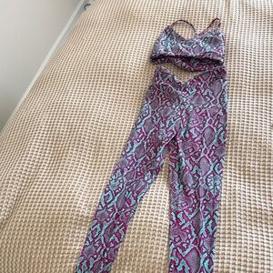 Stylish Purple and Blue Activewear Set by Licifit